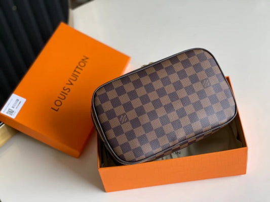 LV BAG M43383