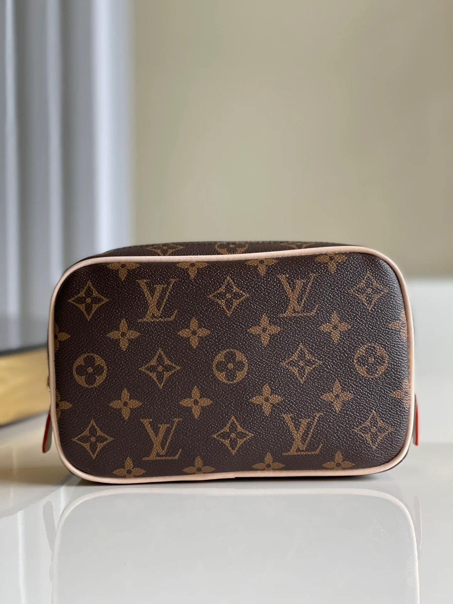 LV BAG M43383