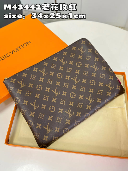 LV BAG M