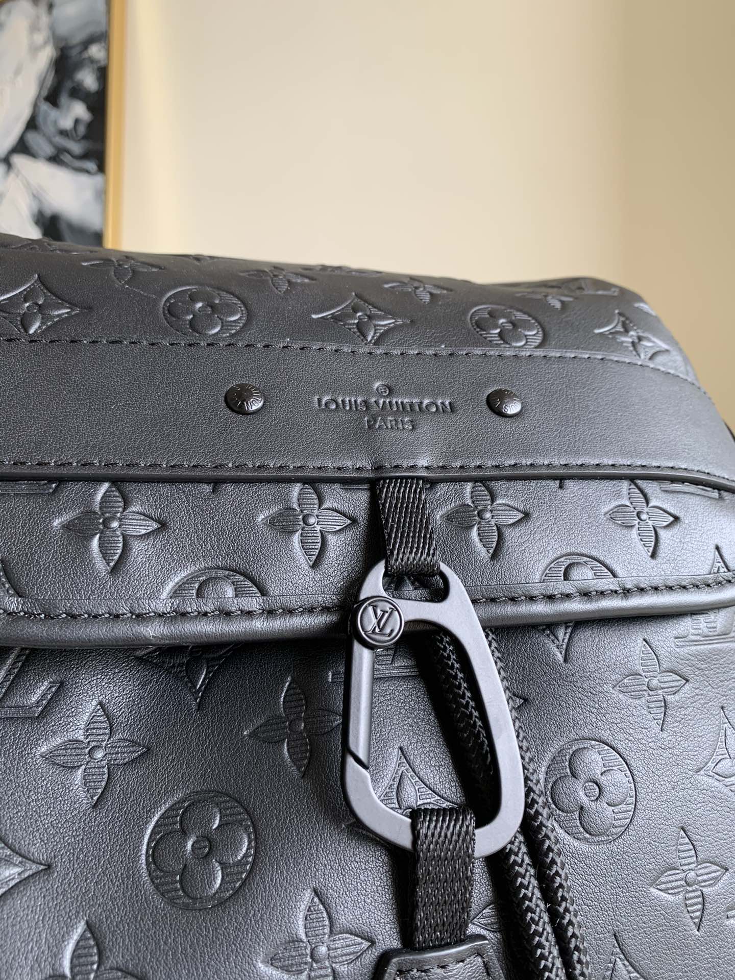 LV BAG M