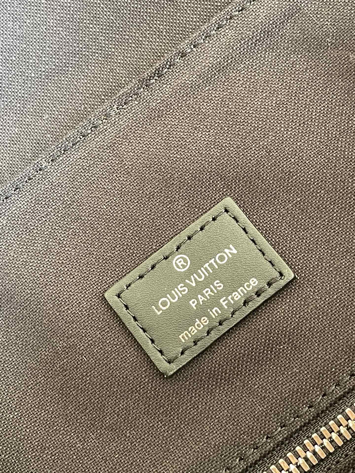 LV BAG M