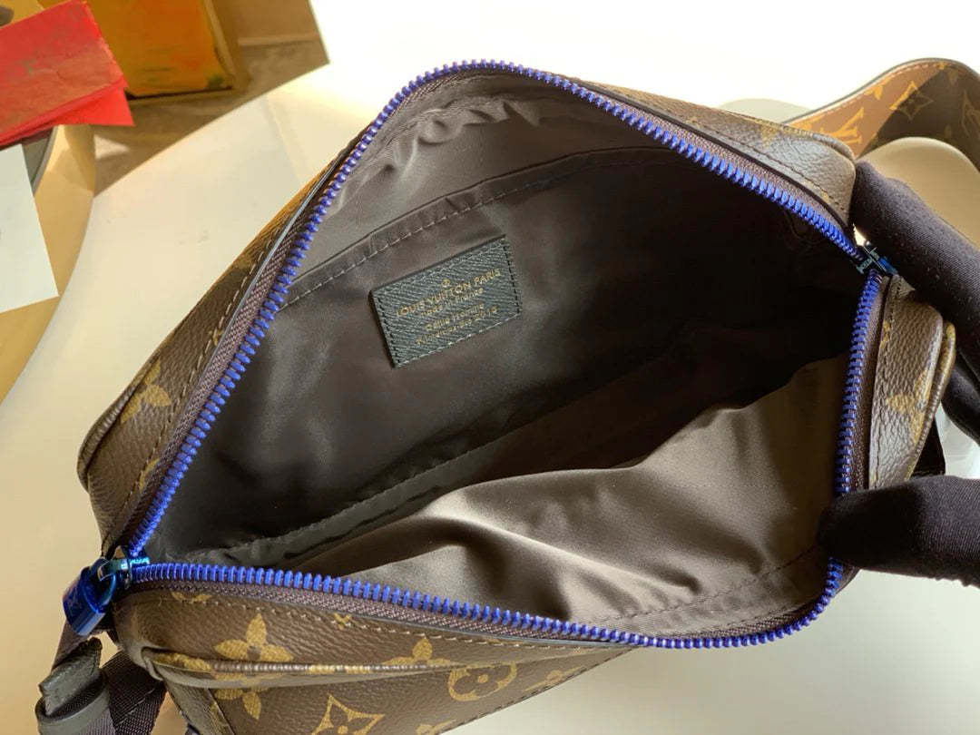 LV BAG M43843