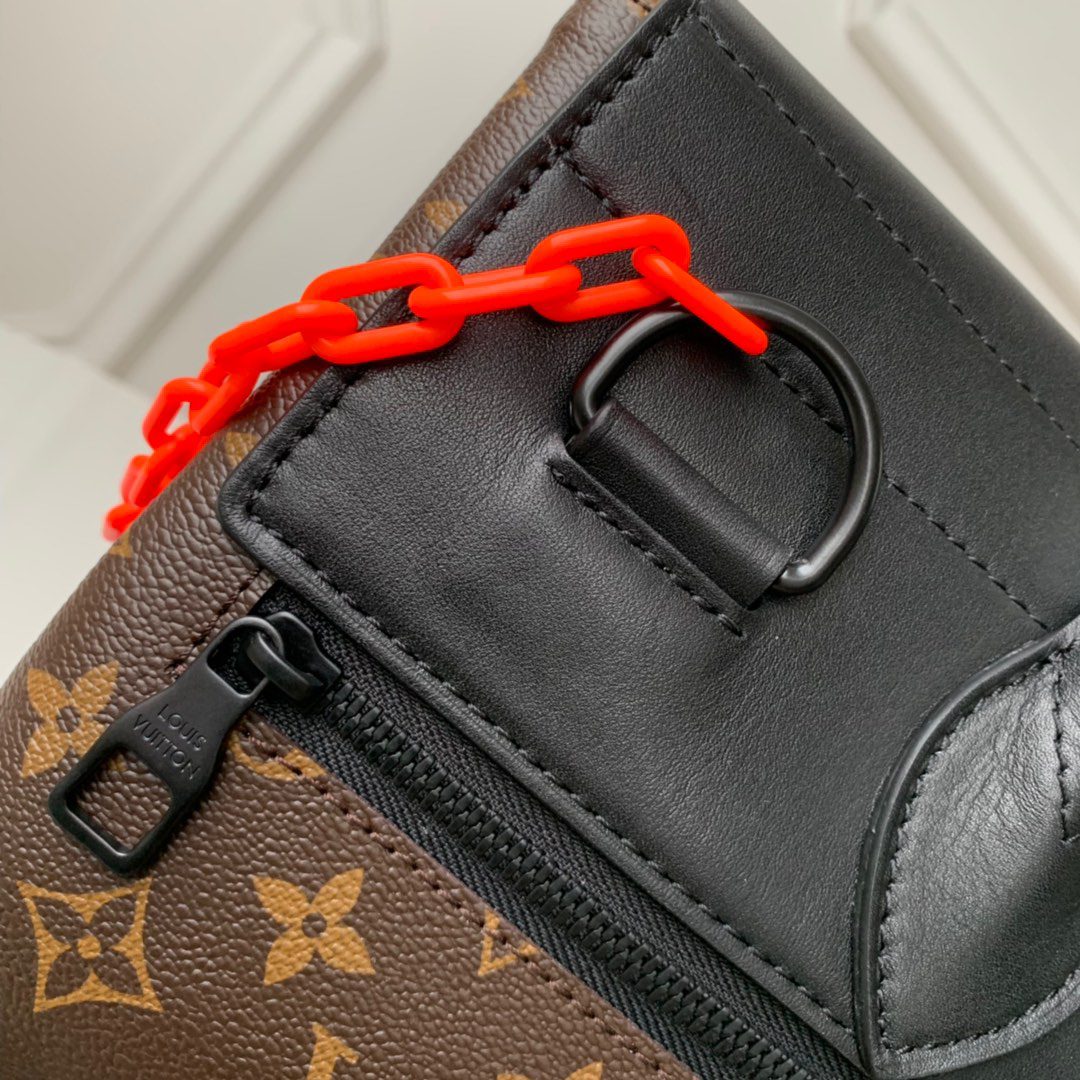 LV BAG M