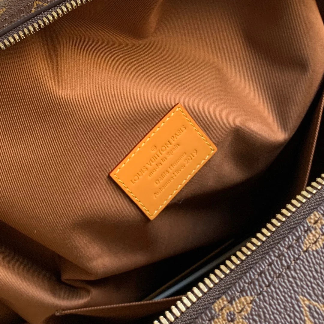 LV BAG M