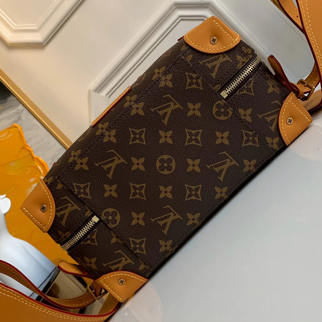 LV BAG M