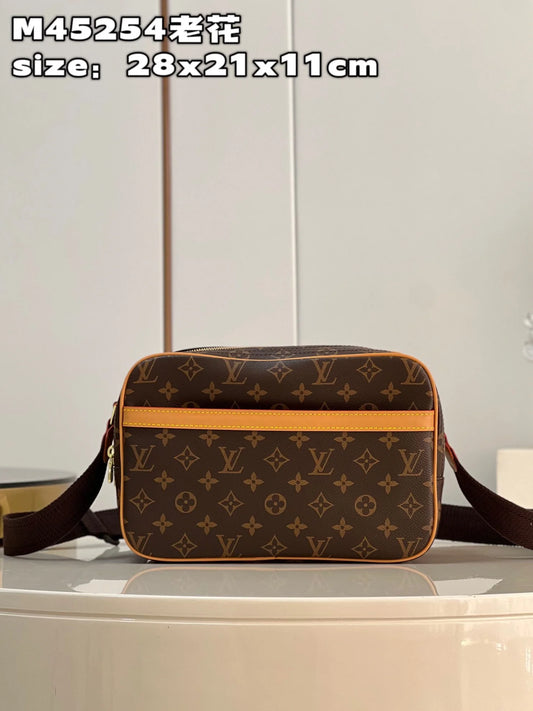 LV BAG M