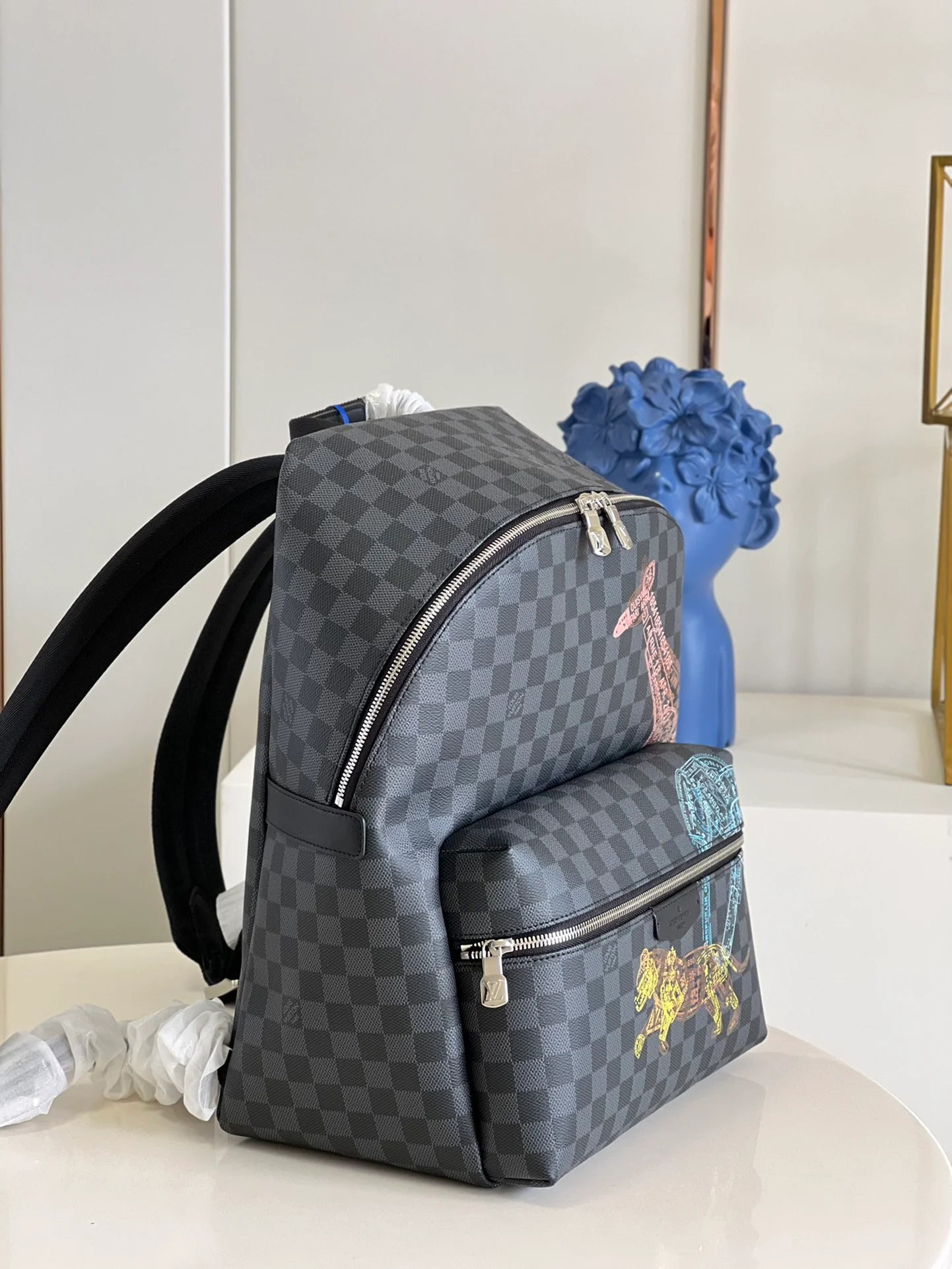 LV BAG M