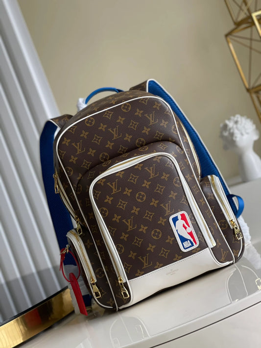 LV BAG M