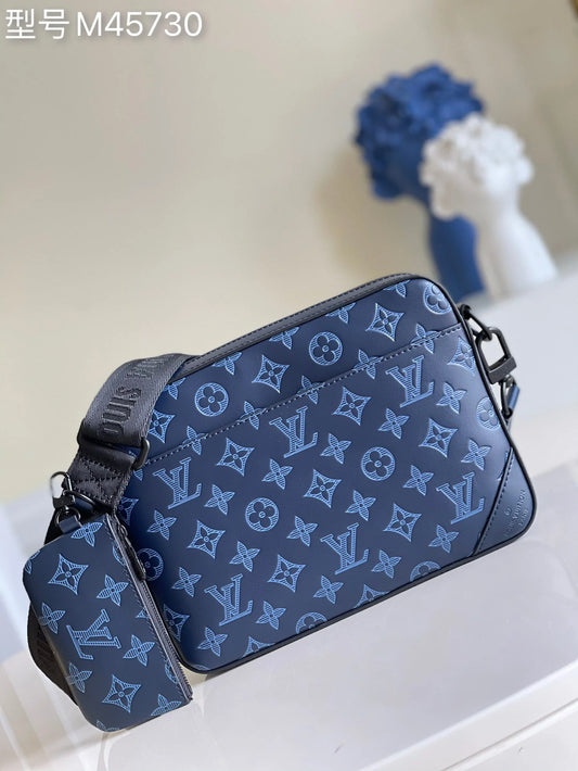 LV BAG M