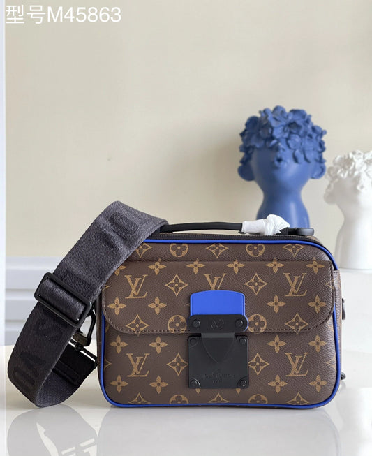 LV BAG M
