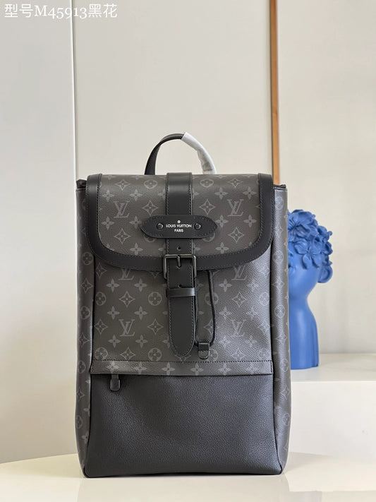 LV BAG M