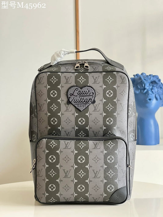 LV BAG M