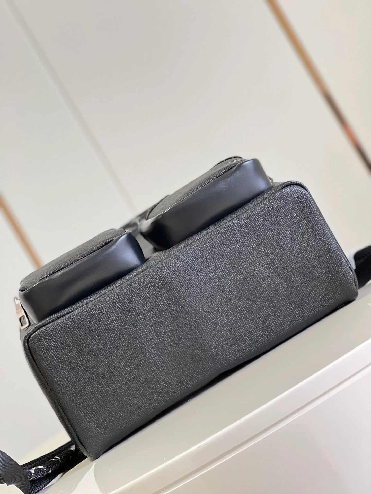LV BAG M
