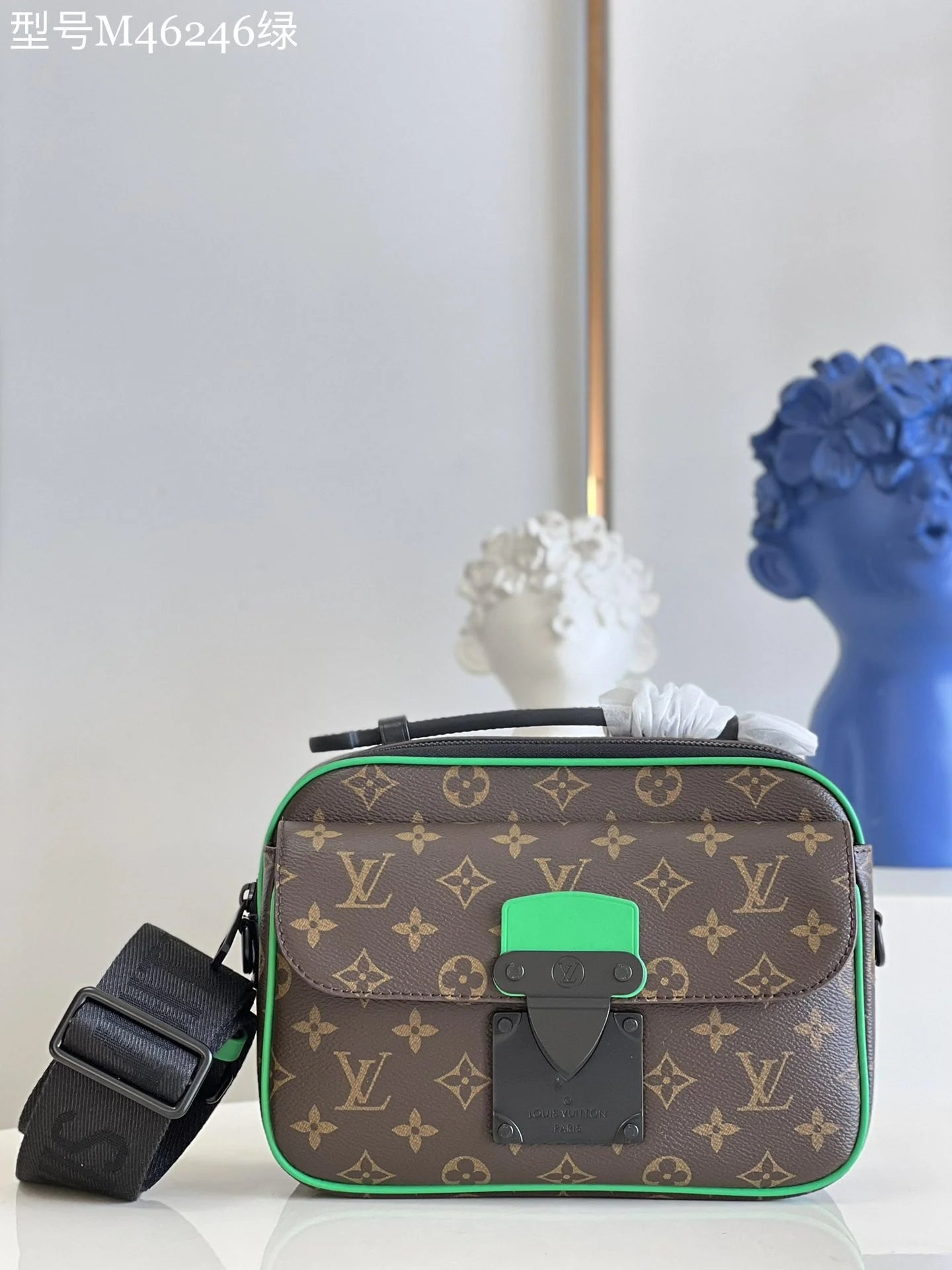 LV BAG M46246