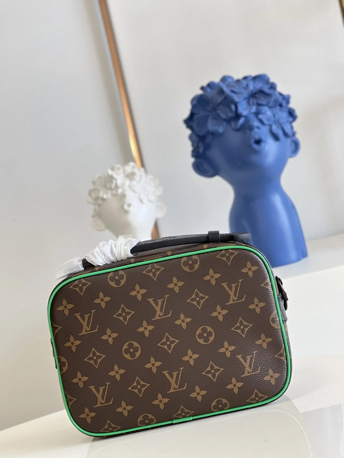 LV BAG M46246