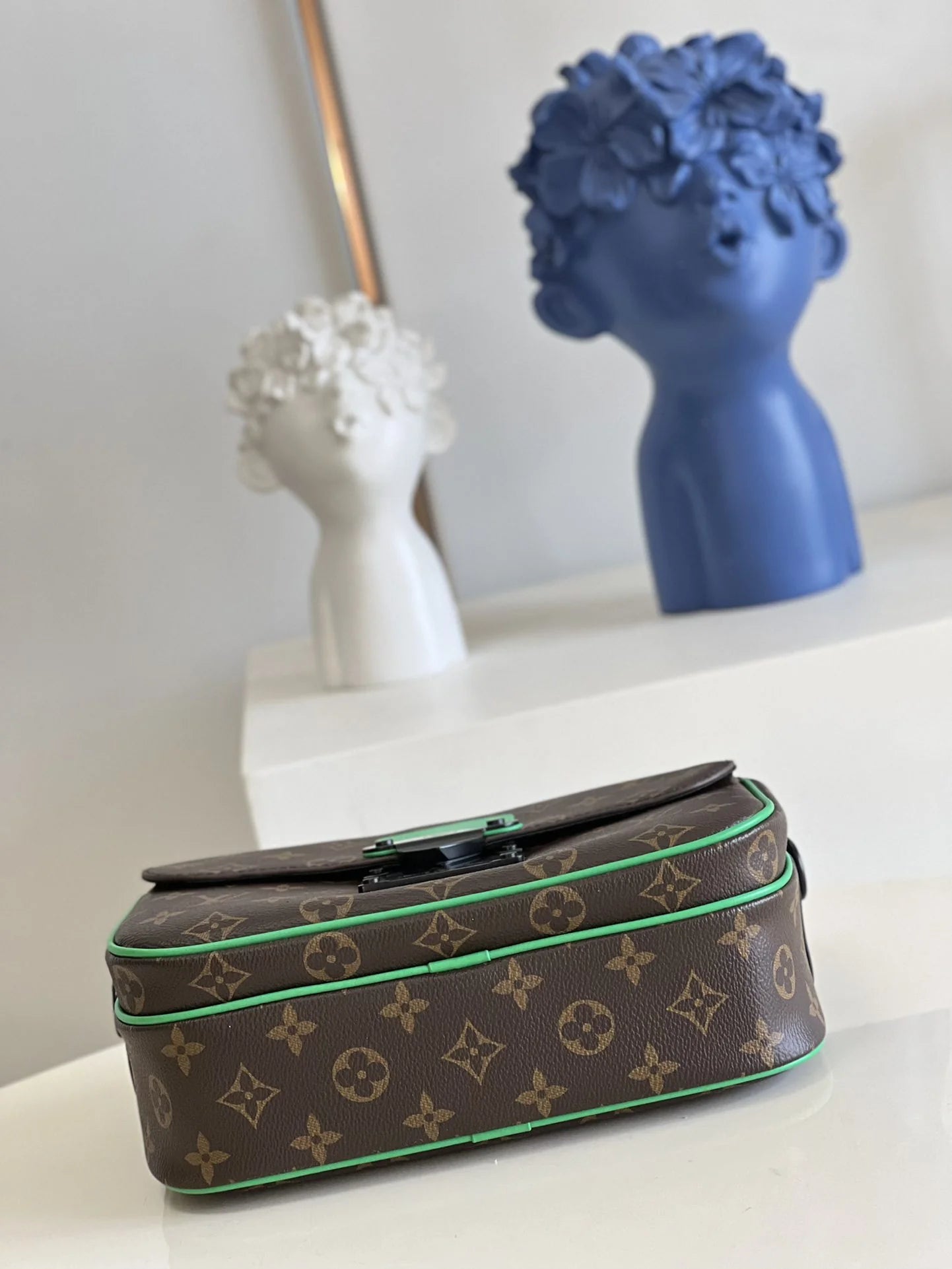 LV BAG M46246