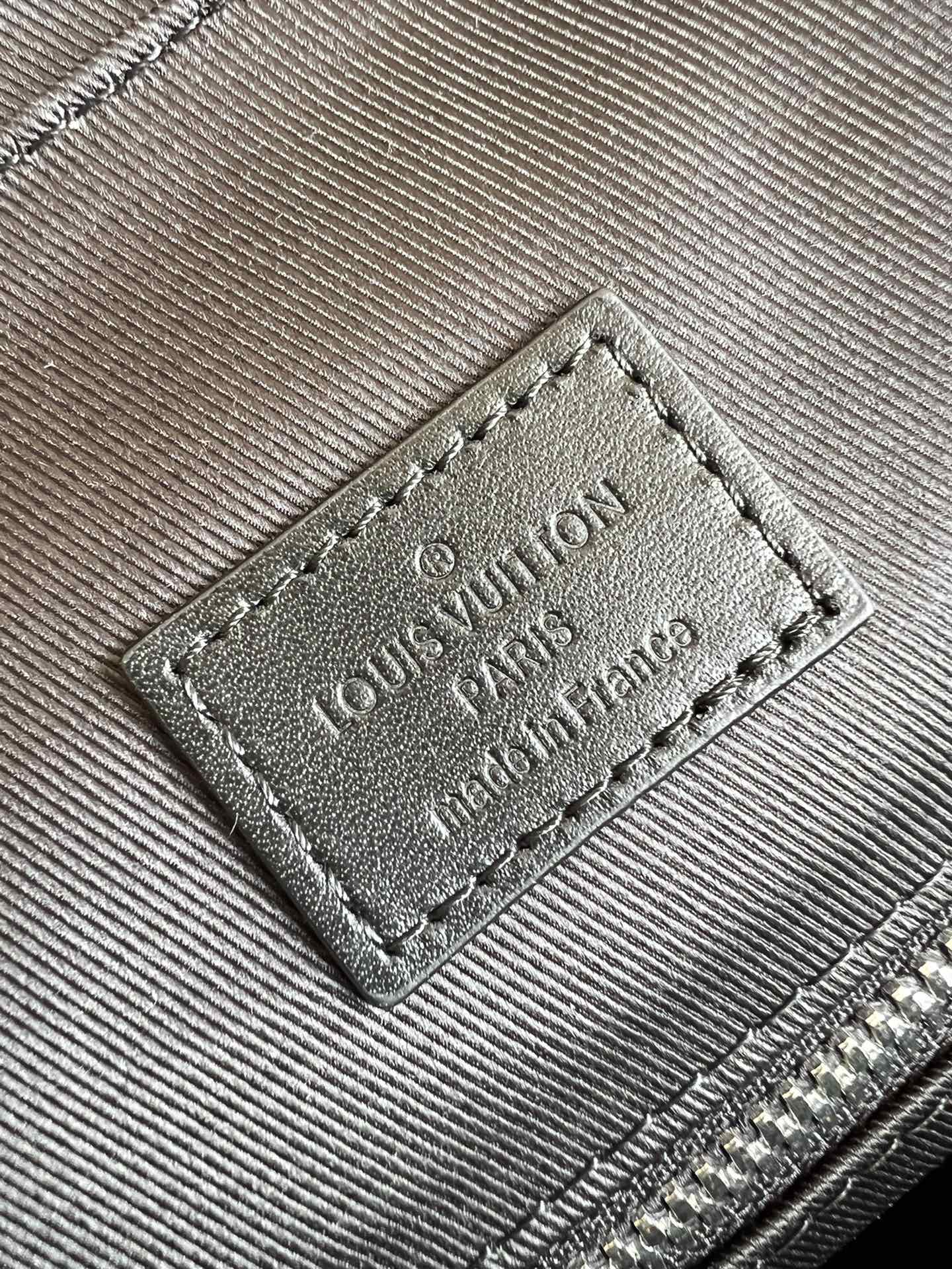 LV BAG M46247