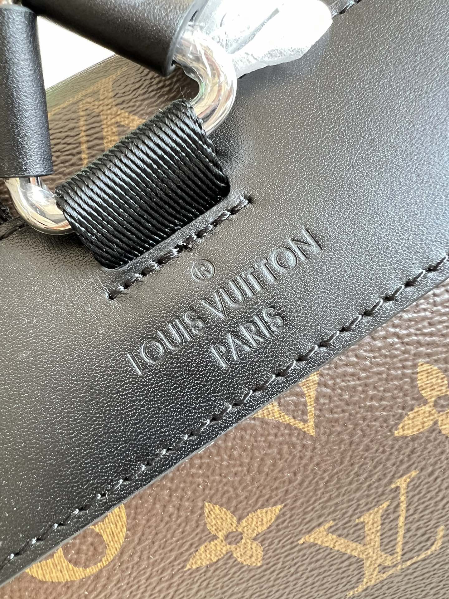 LV BAG M46247