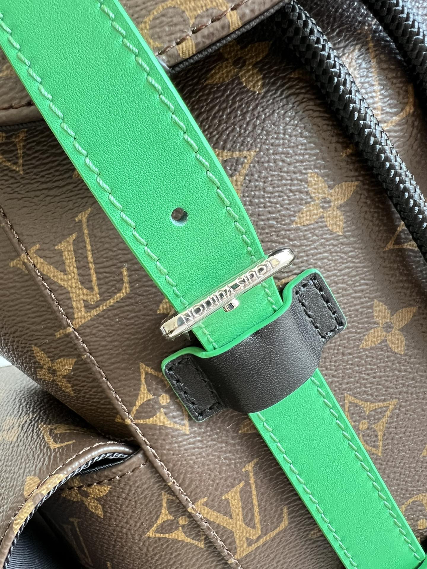LV BAG M46247