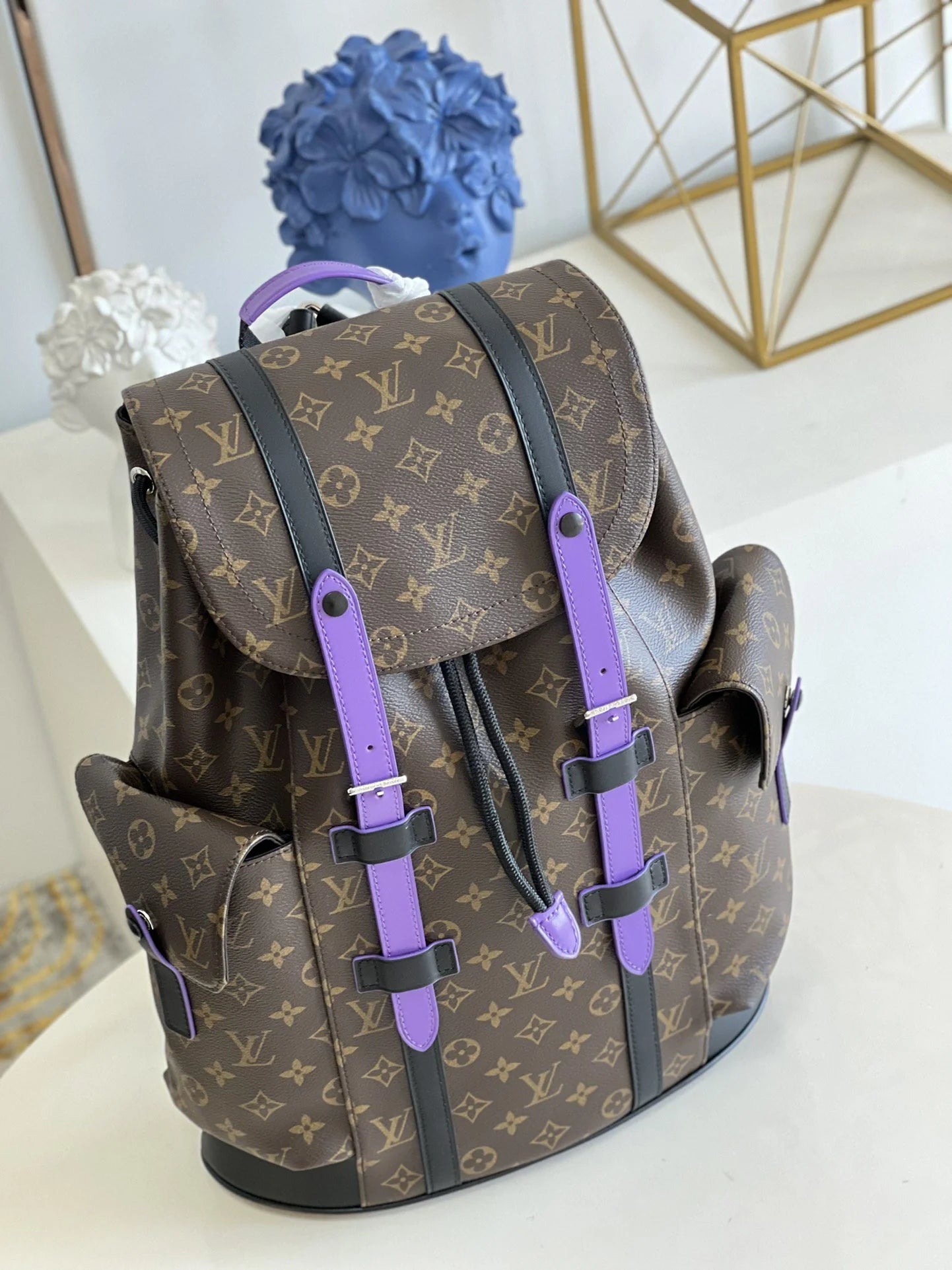 LV BAG M