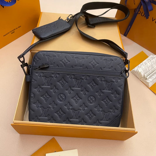 LV BAG M46604