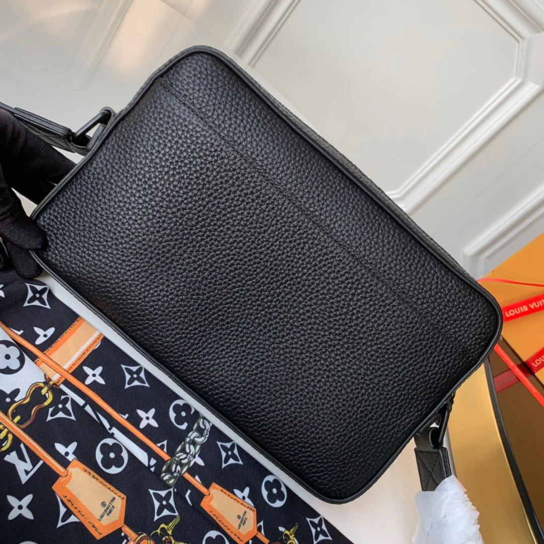 LV BAG M