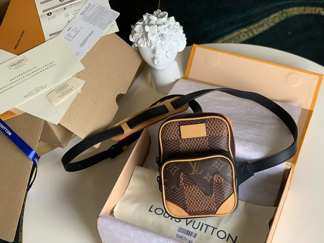 LV BAG M