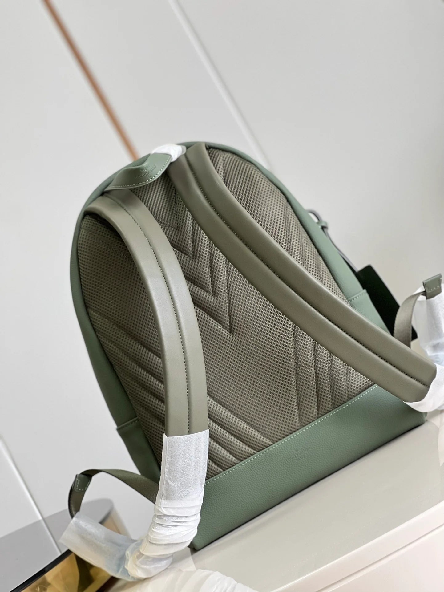 LV BAG M57079