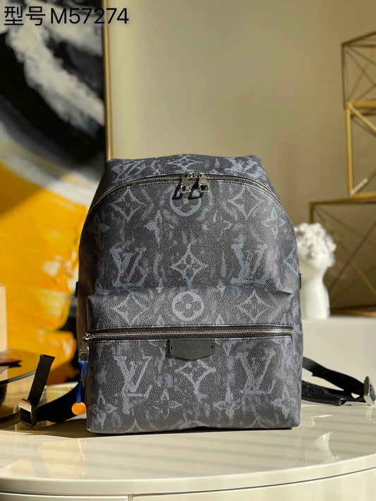 LV BAG M
