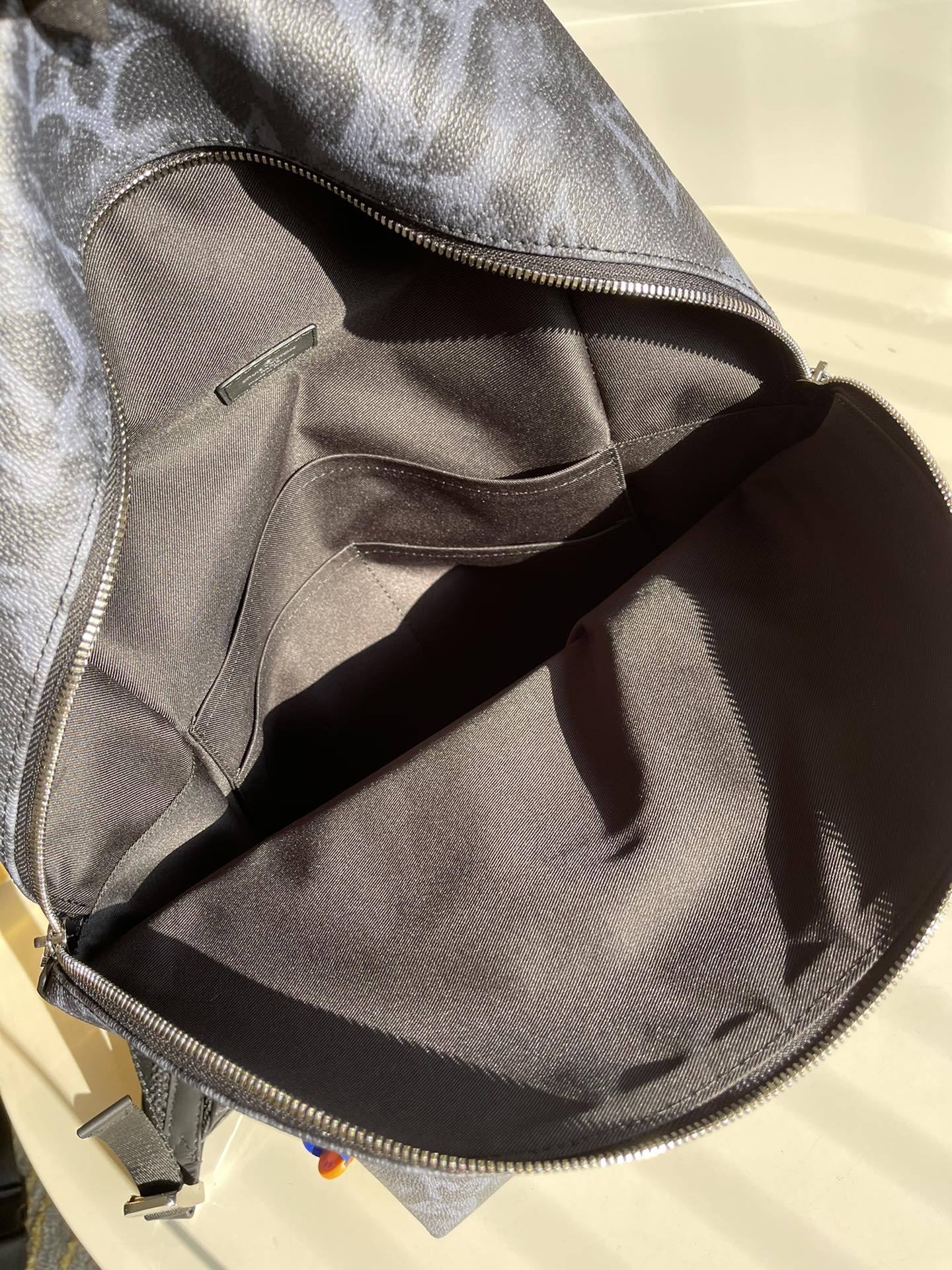 LV BAG M