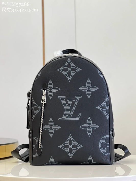 LV BAG M