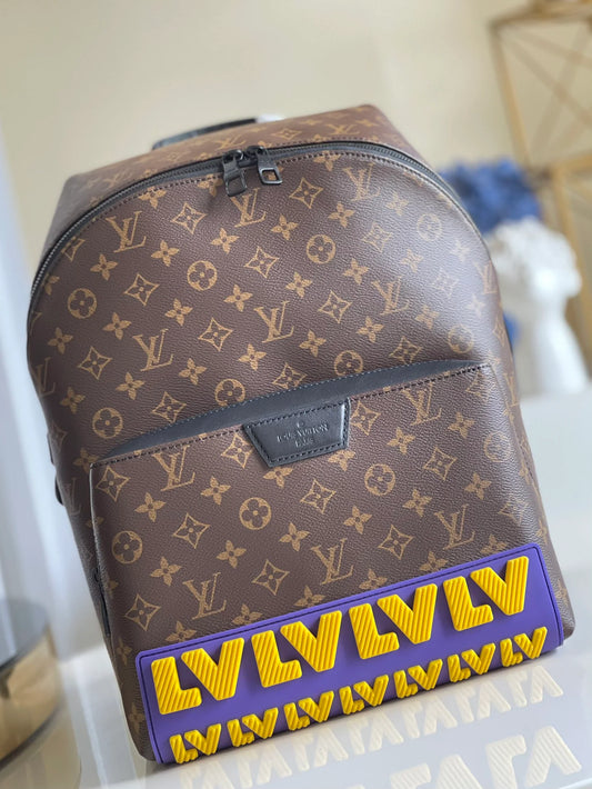 LV BAG M