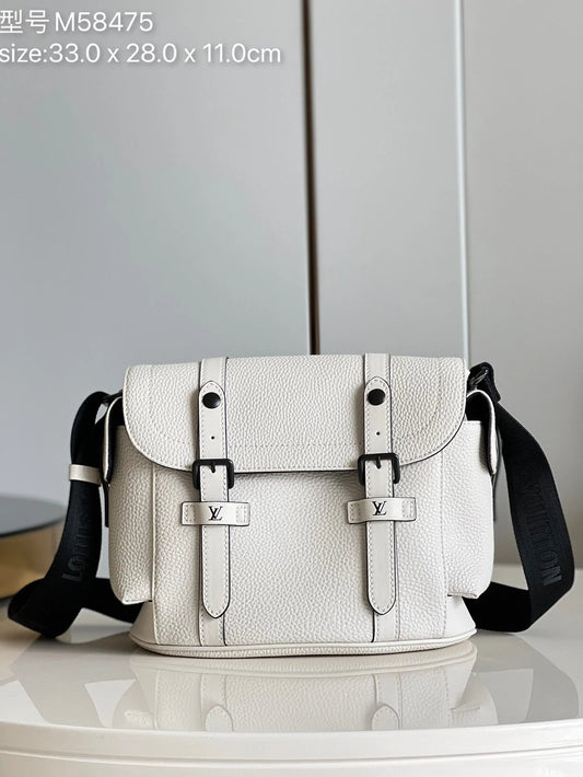 LV BAG M