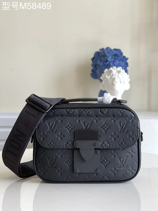LV BAG M