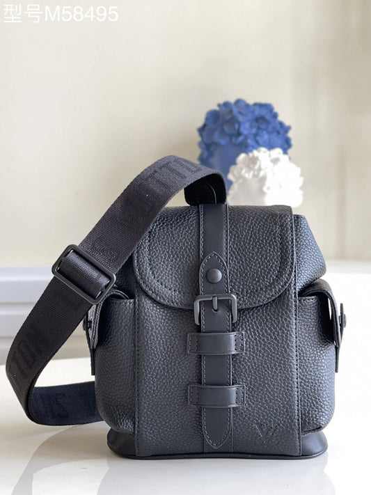 LV BAG M