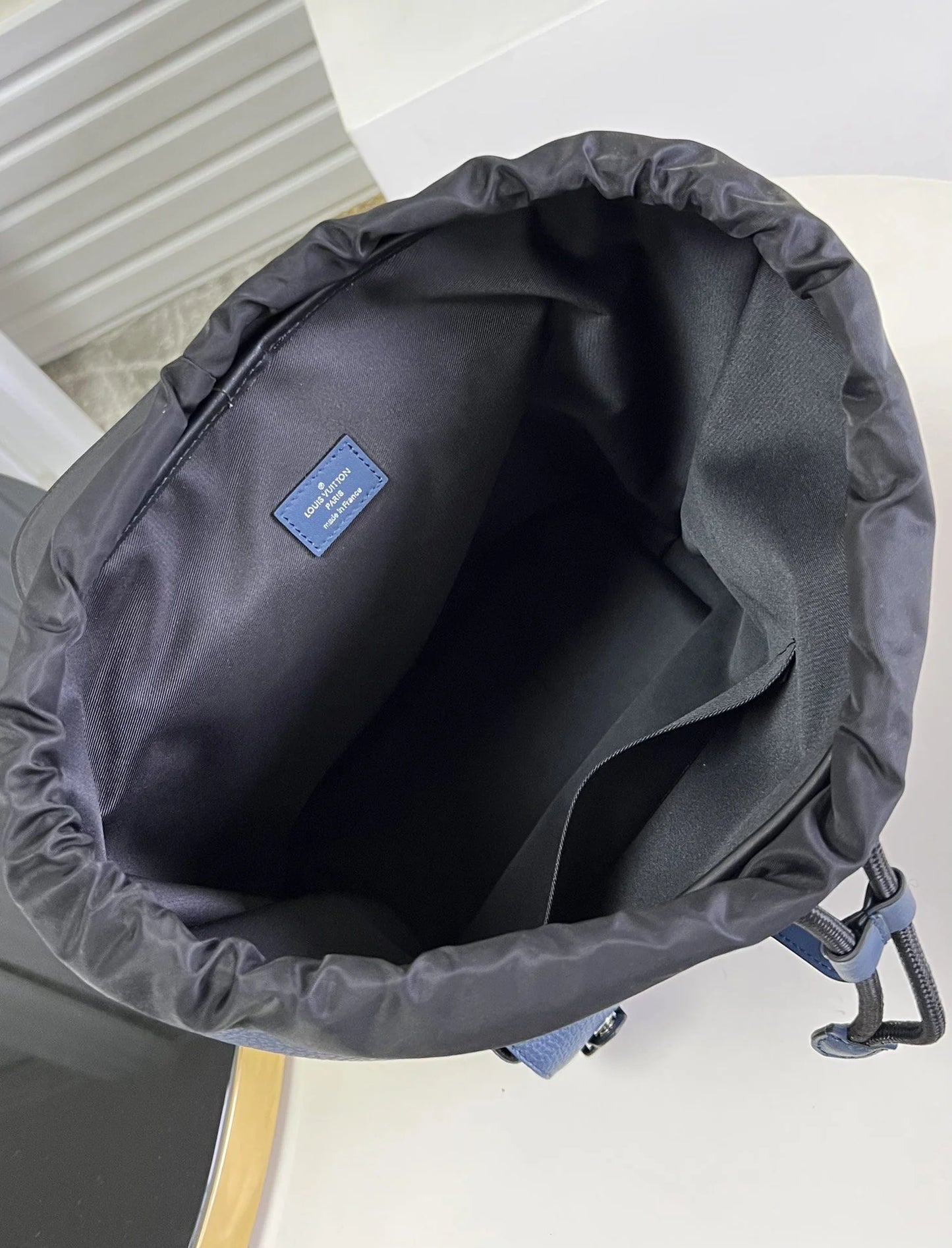 LV BAG M