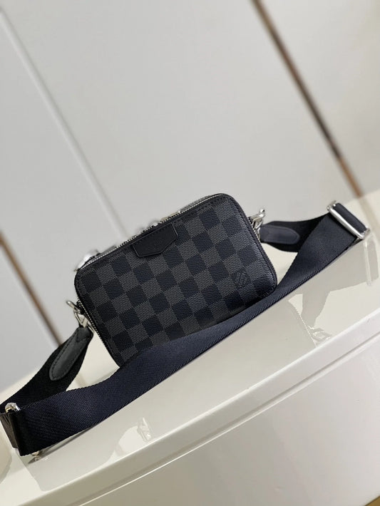 LV BAG M