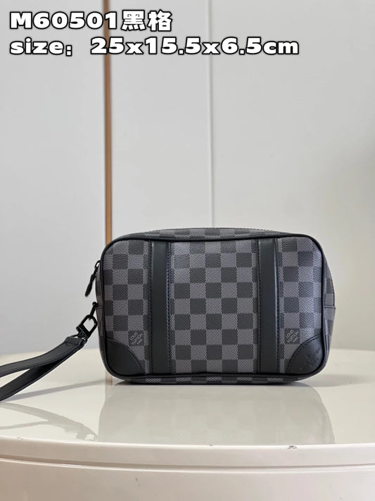 LV BAG M