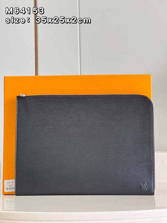 LV BAG M