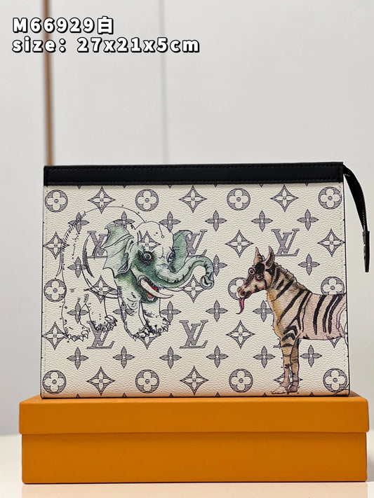 LV BAG M