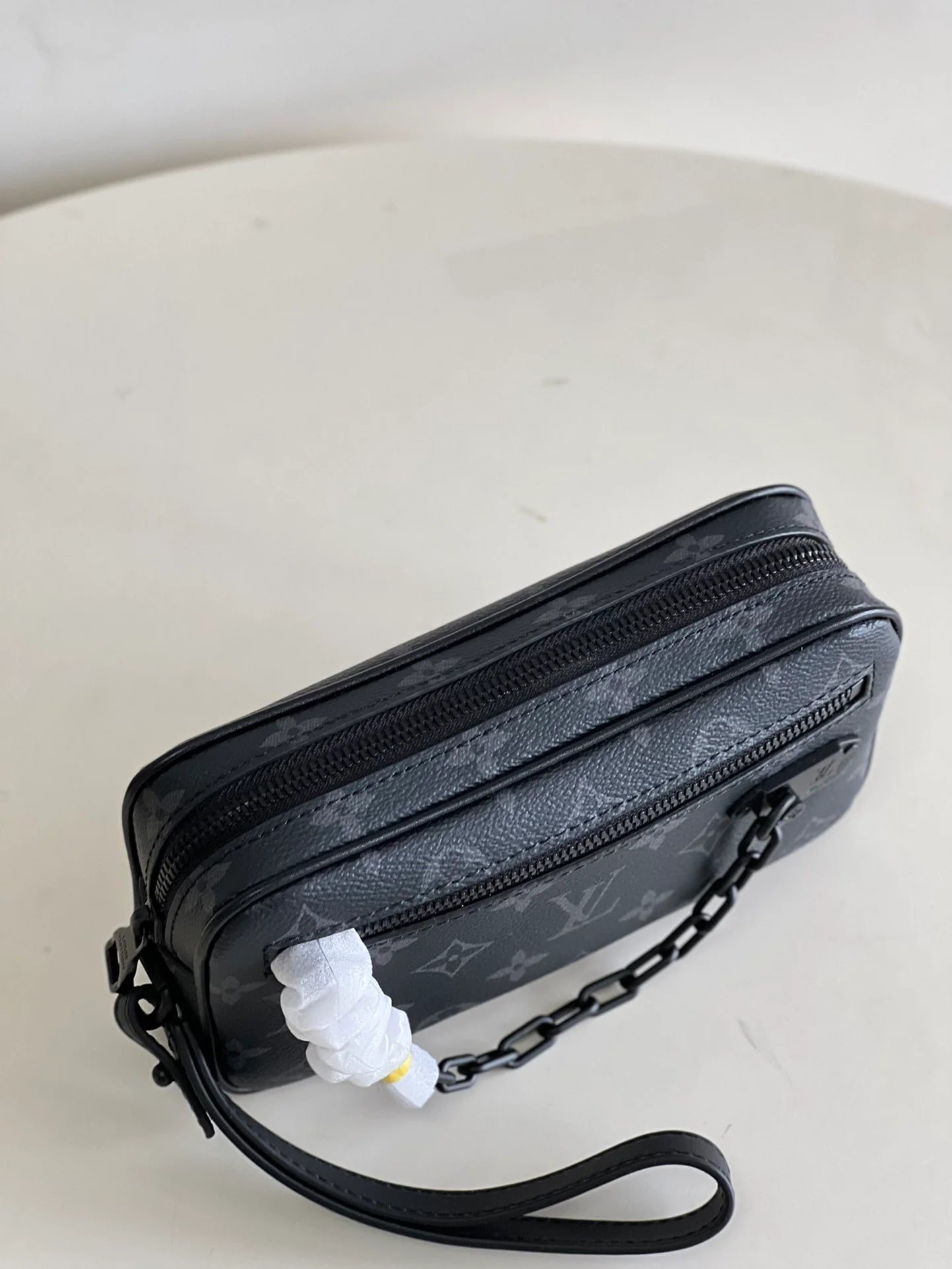 LV BAG M