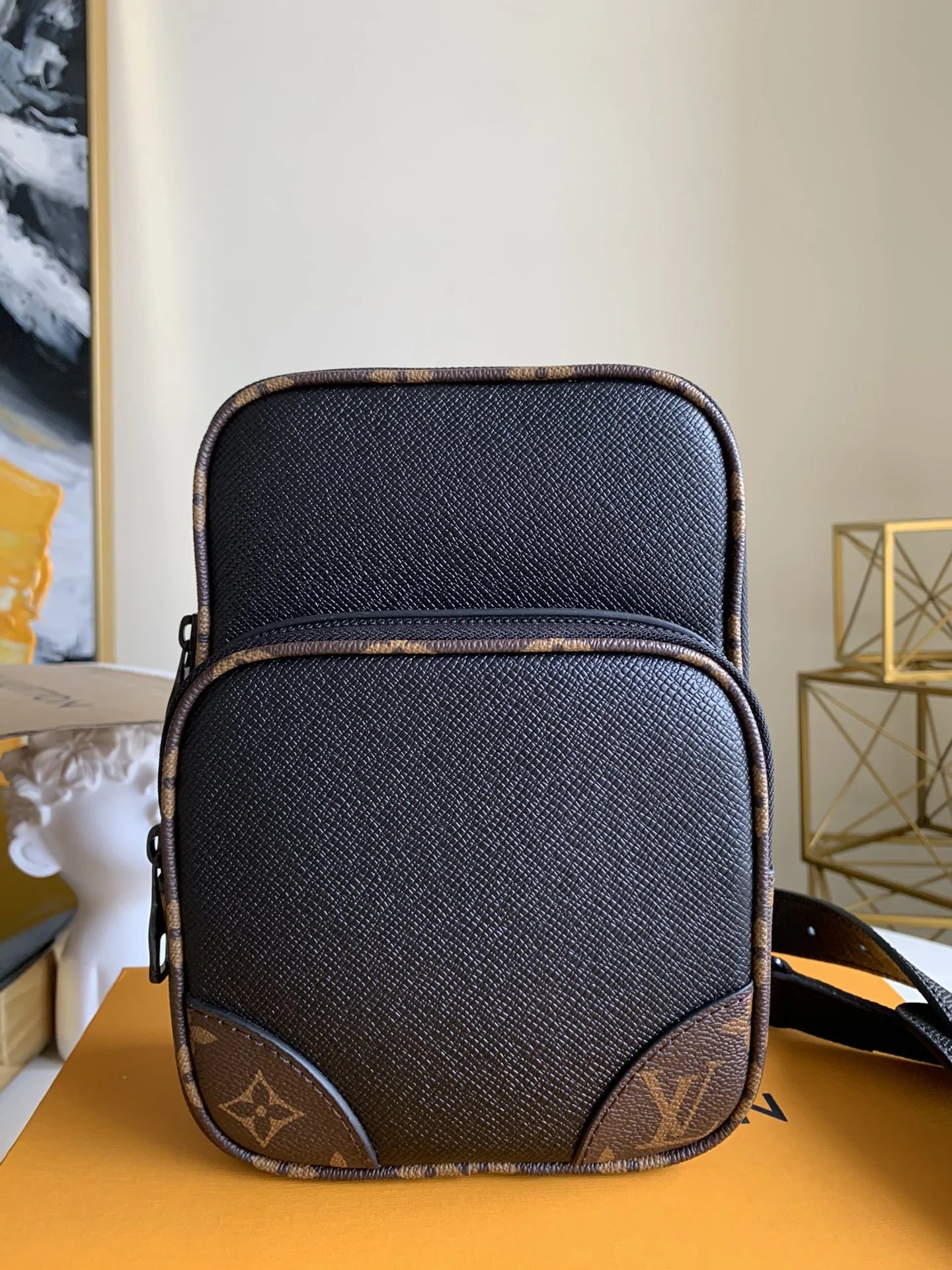 LV BAG M68686