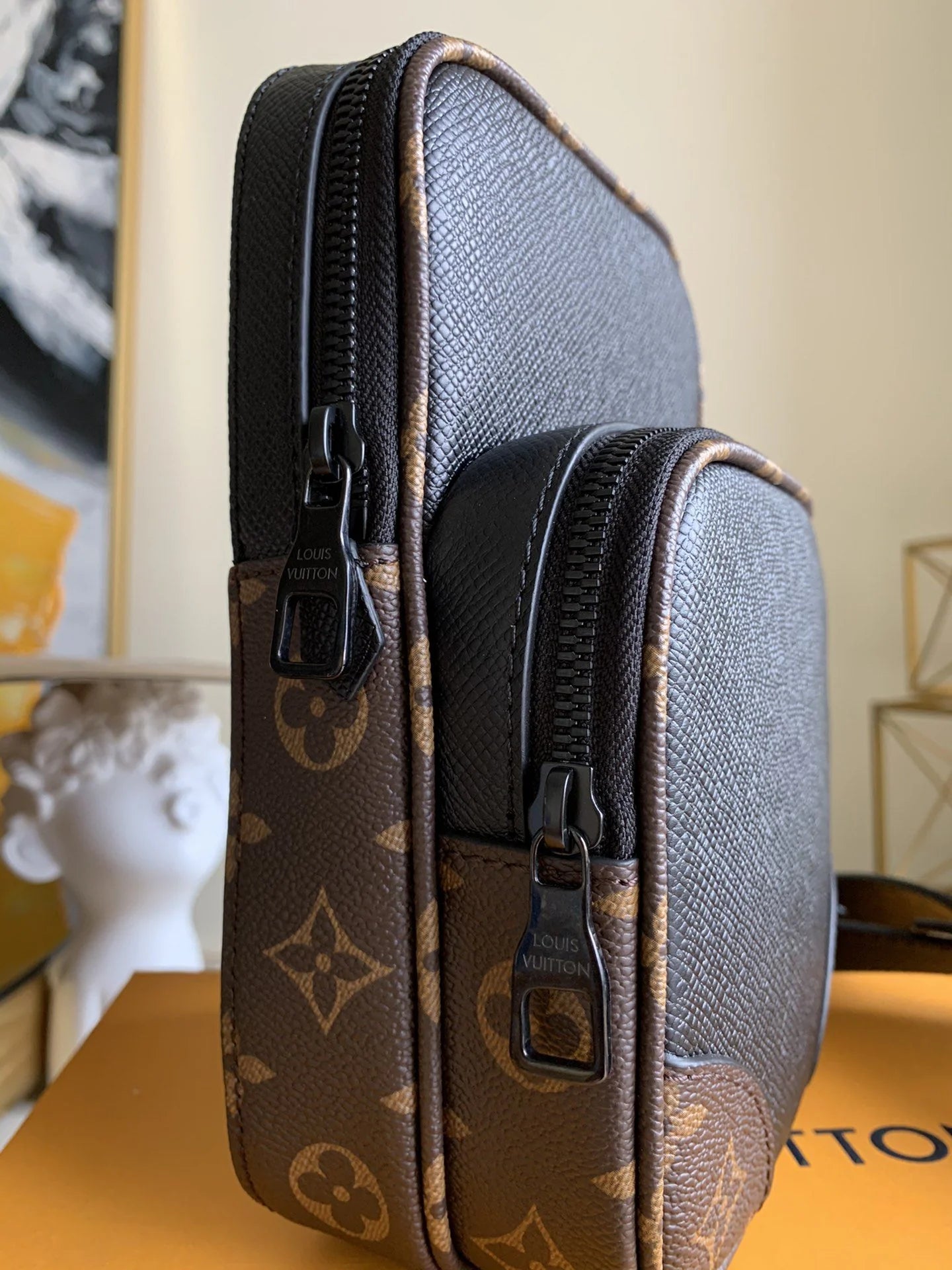 LV BAG M68686