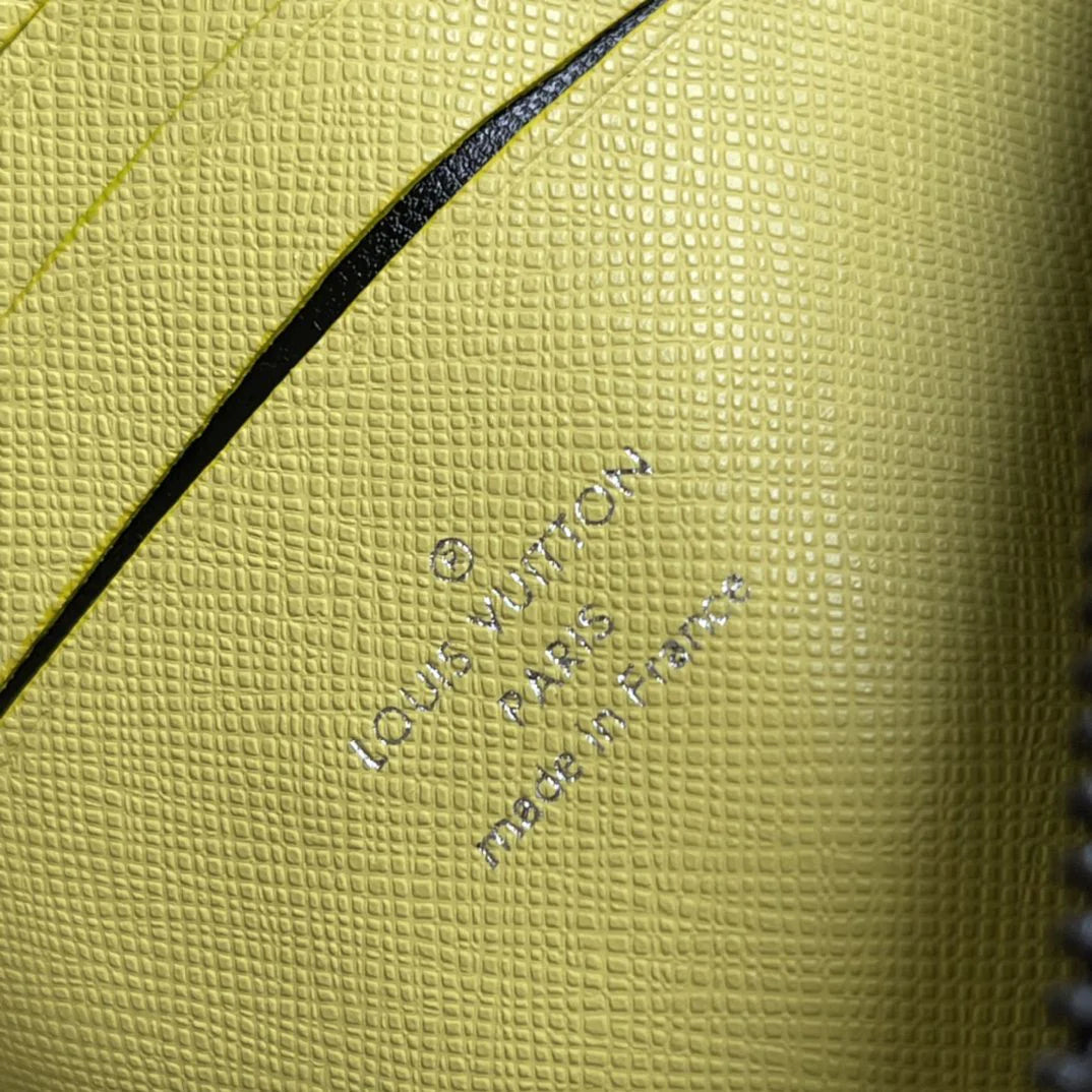 LV BAG M69404