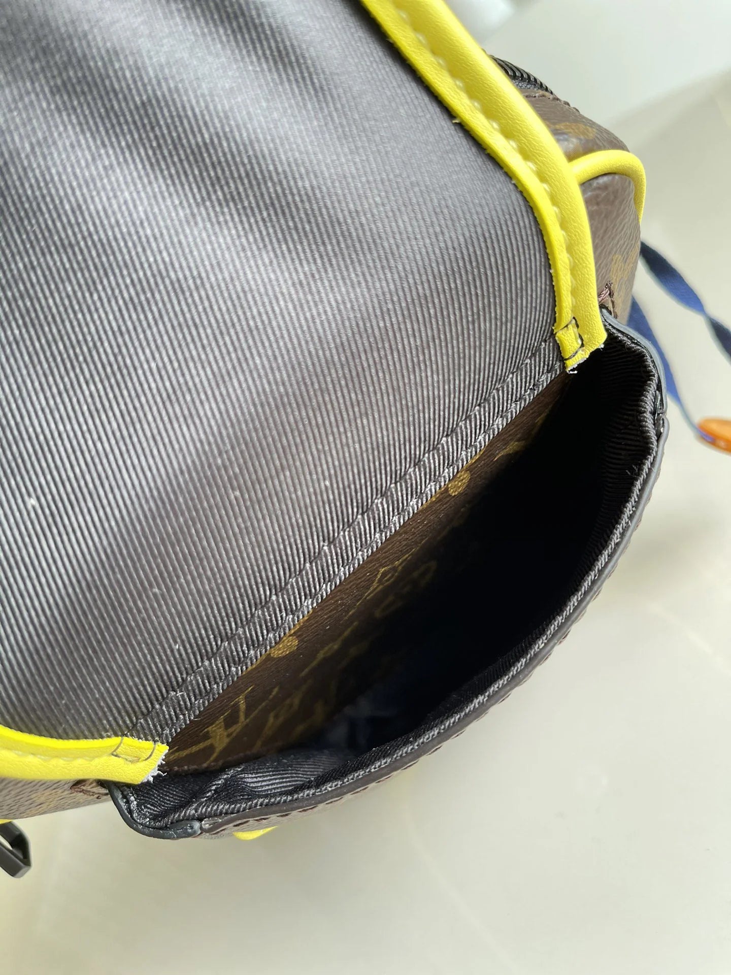 LV BAG M69404