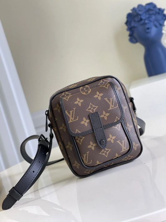 LV BAG M69404