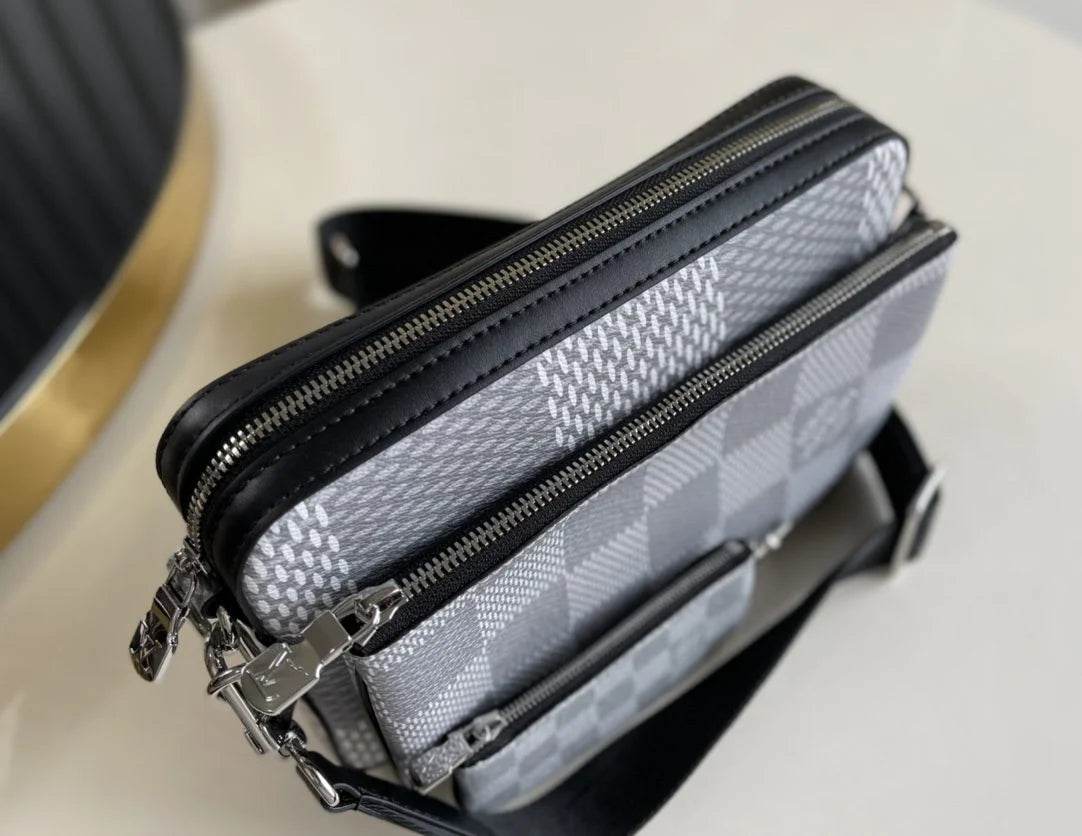 LV BAG M69443