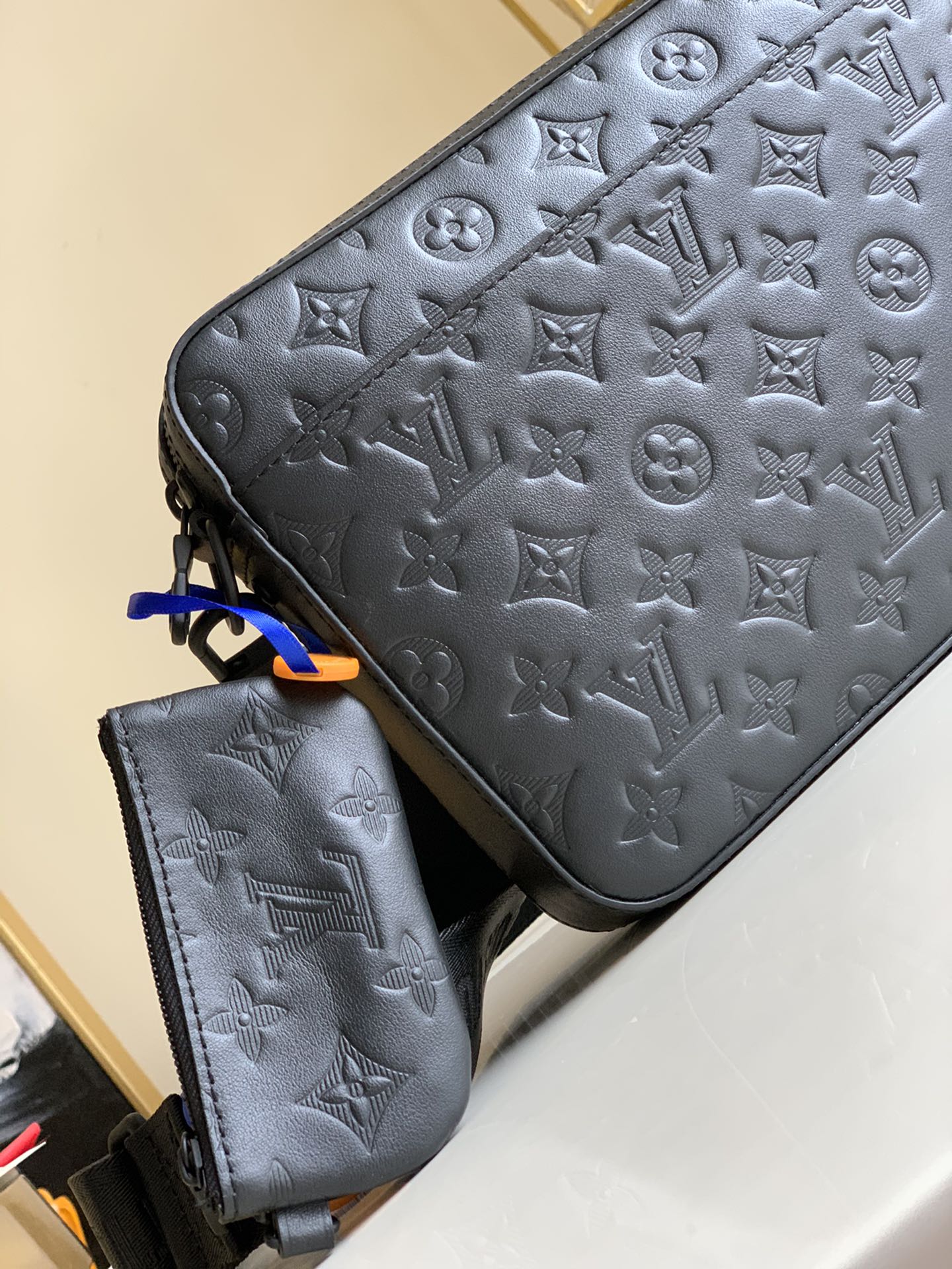 LV BAG M69827