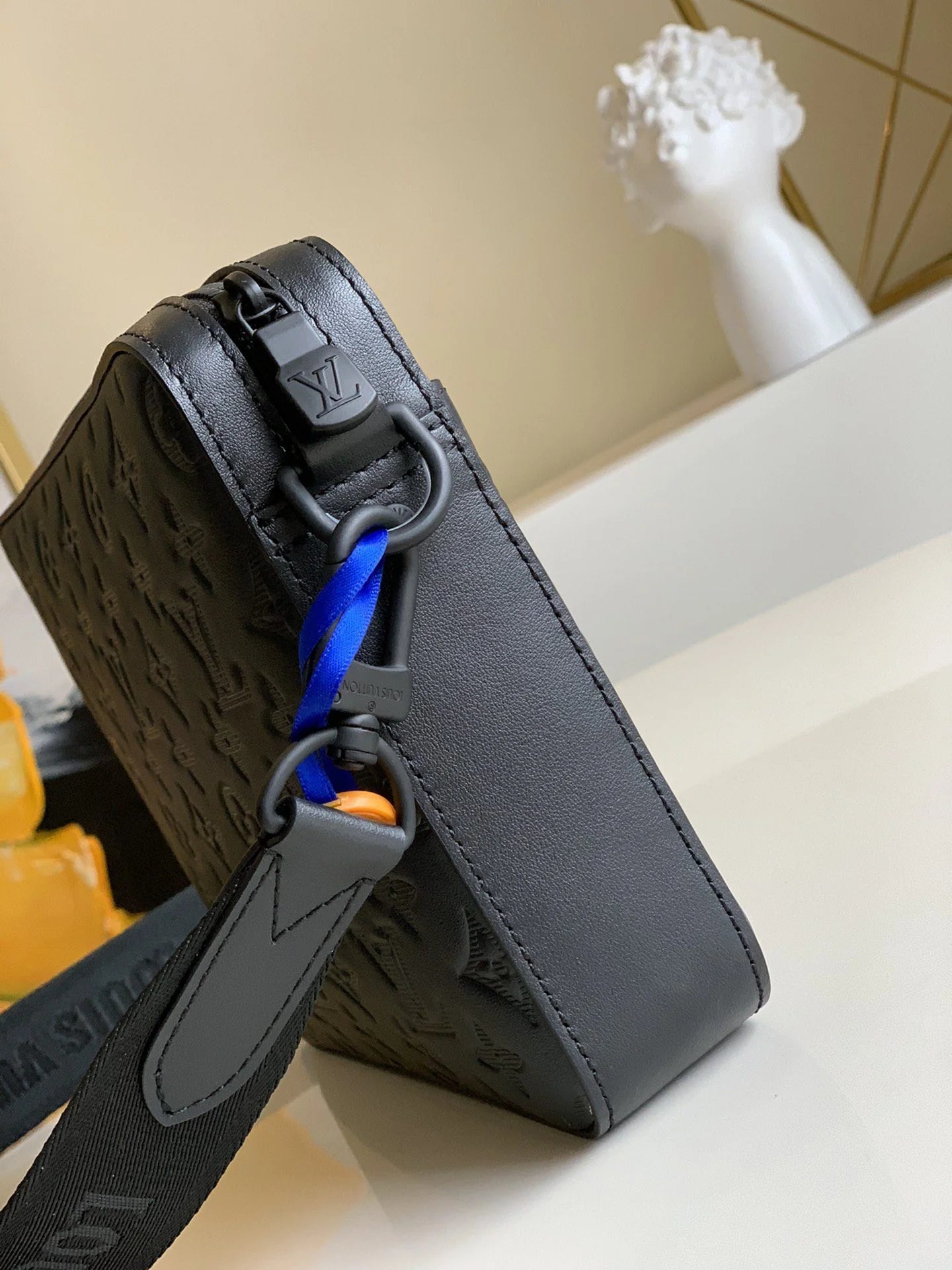 LV BAG M69827