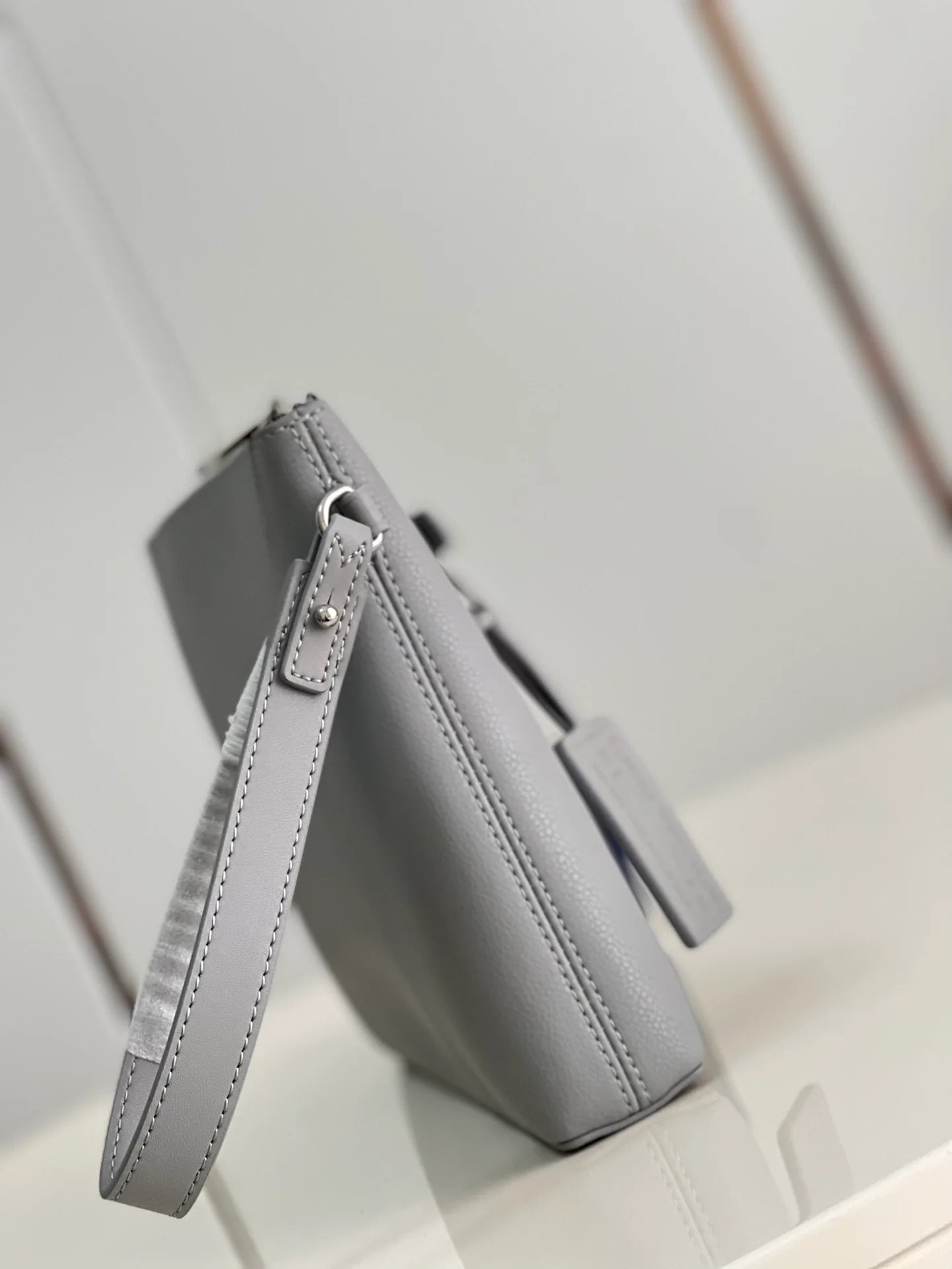 LV BAG M